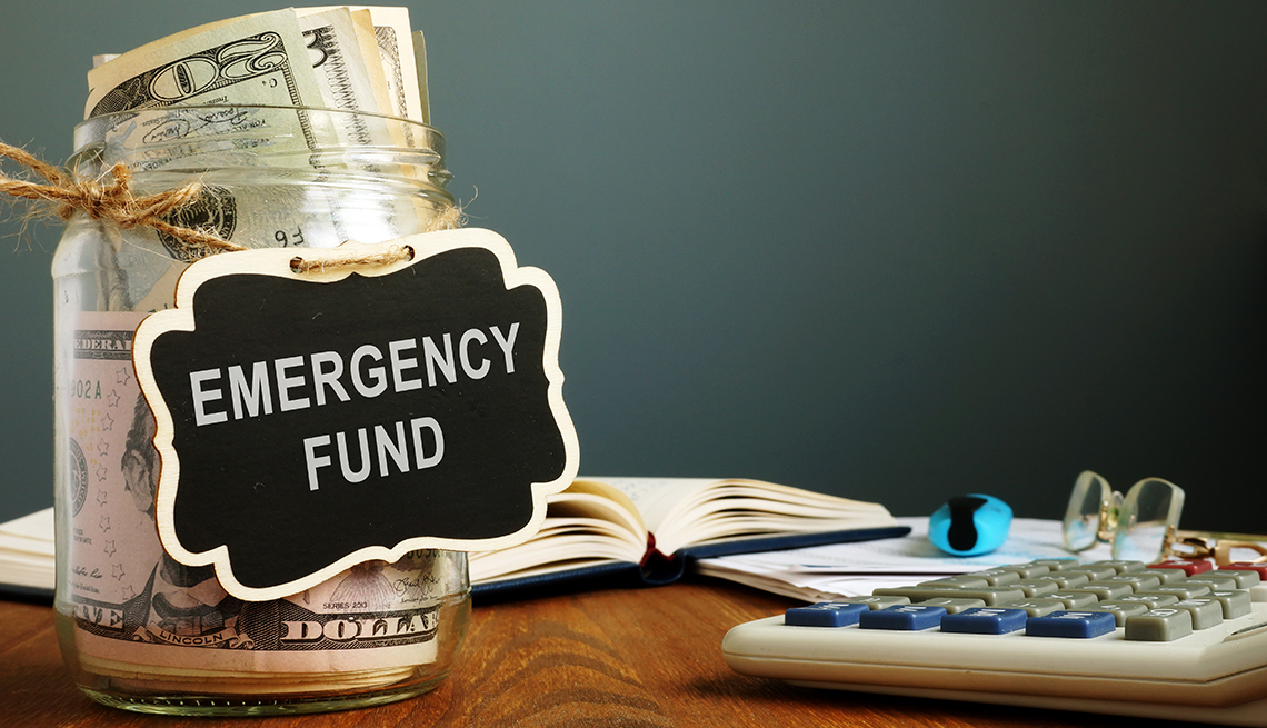 Cómo crear un fondo de emergencia: por qué lo necesitas y cuánto deberías ahorrar