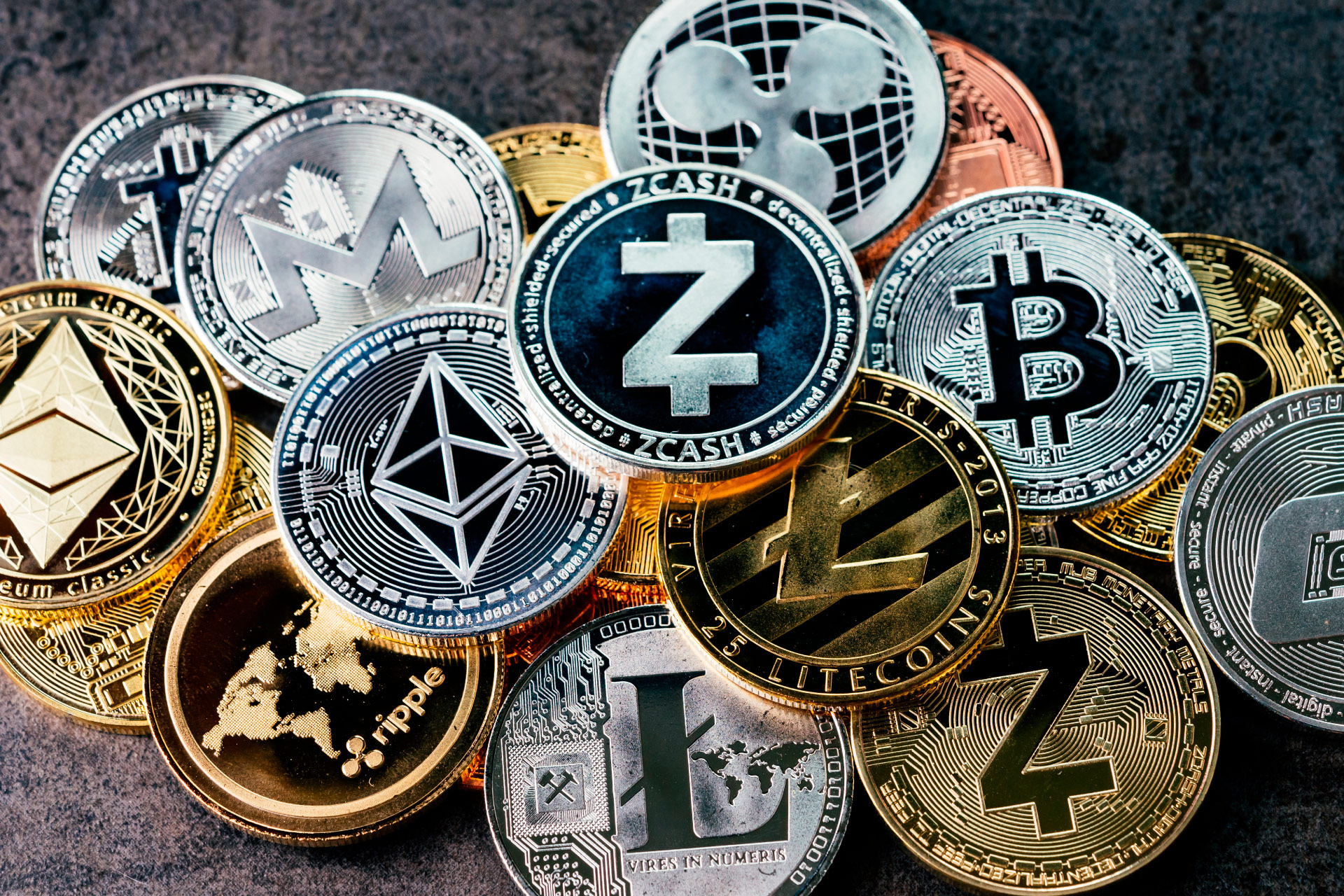 ¿Cómo invertir en criptomonedas con seguridad? Guía práctica para principiantes